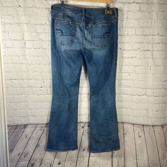 American Eagle Womens Medium wash Kick boot Jeans size 14 Stretch X - Picture 6 of 13